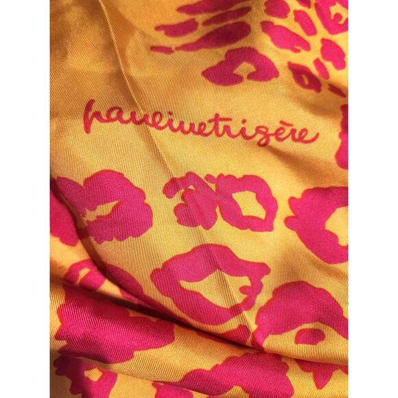 Vintage HAULIVETRIGERE Pauline Trigère Yellow-Gold Pink Leopard Print Lg Scarf - Picture 7 of 7